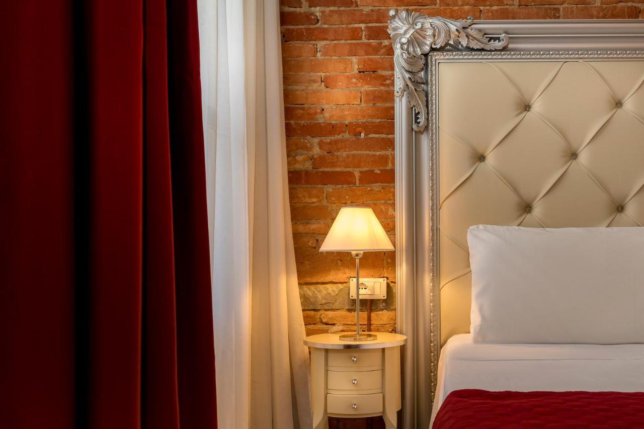 Gasthuis Residenza Conte Di Cavour & Rooftop Florence